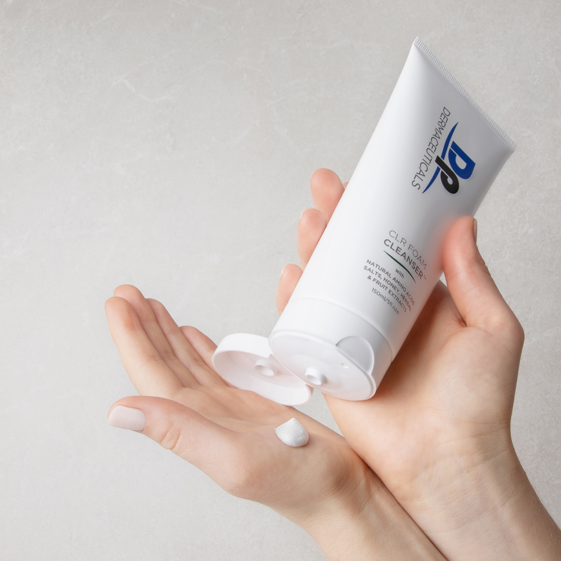 DP Dermaceuticals- CLR nettoyant en mousse